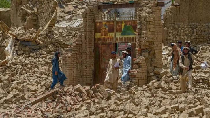 https://salarnews.in/public/uploads/images/newsimages/maannewsimage01092025_150020_Afghan earthquake.jpg